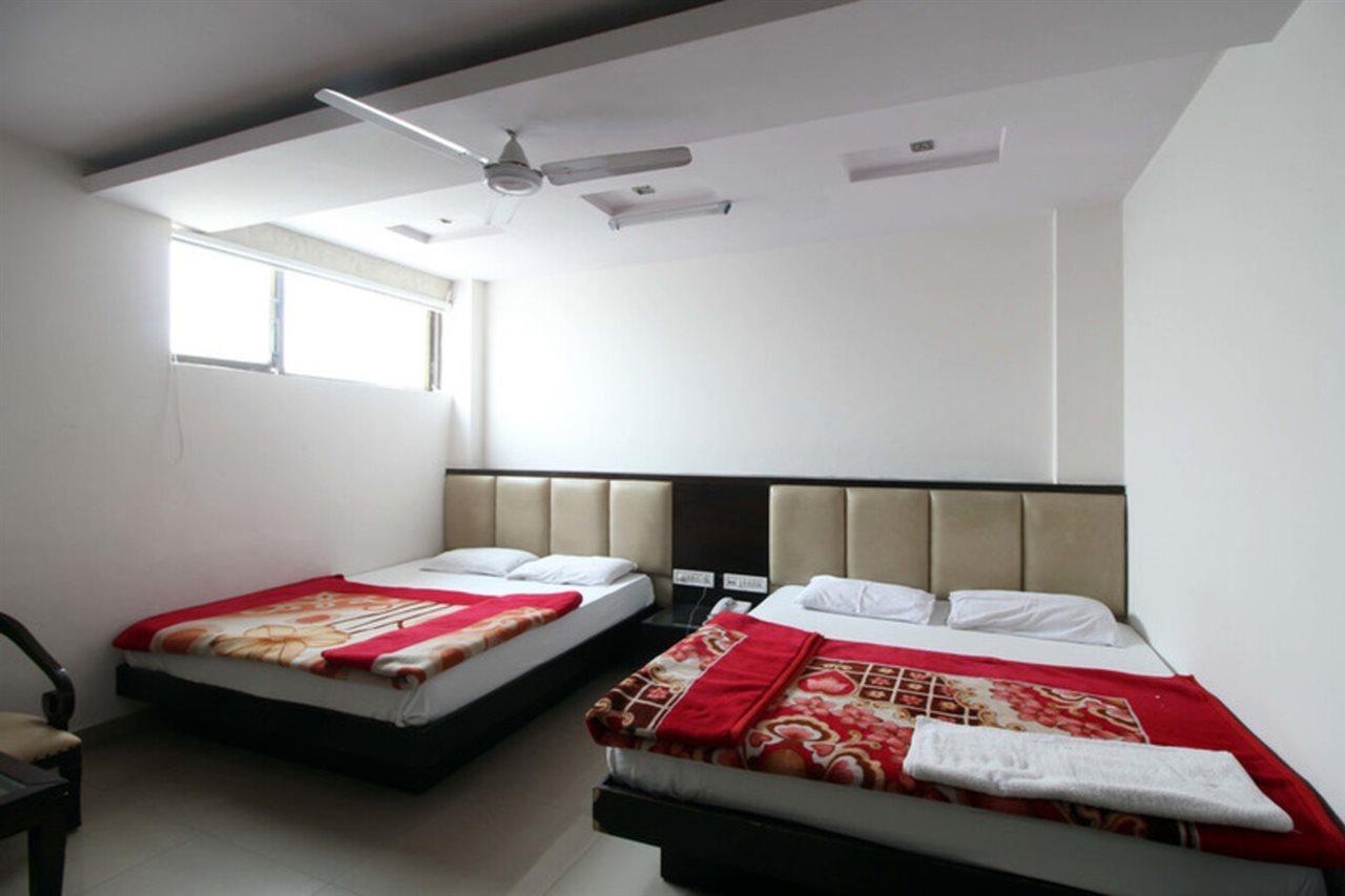 Hotel Shri Vinayak In City Centre At New Delhi Railway Station-By Rcg Hotels Екстер'єр фото