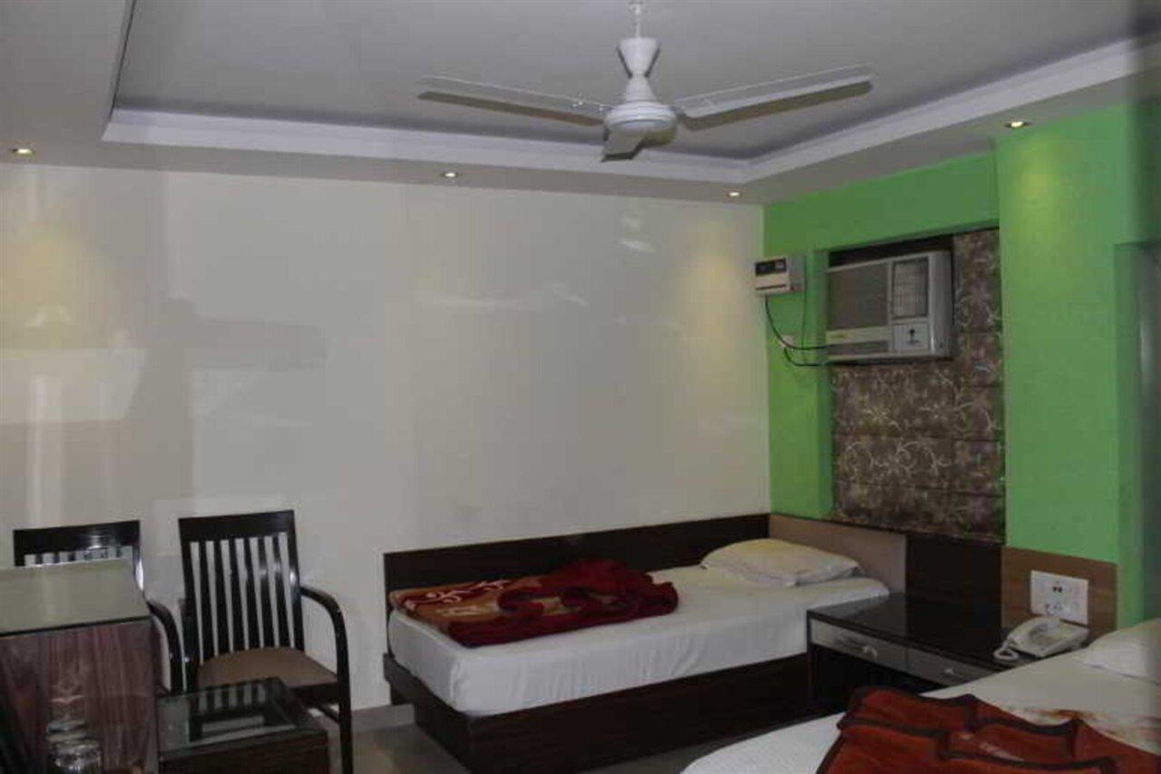 Hotel Shri Vinayak In City Centre At New Delhi Railway Station-By Rcg Hotels Екстер'єр фото
