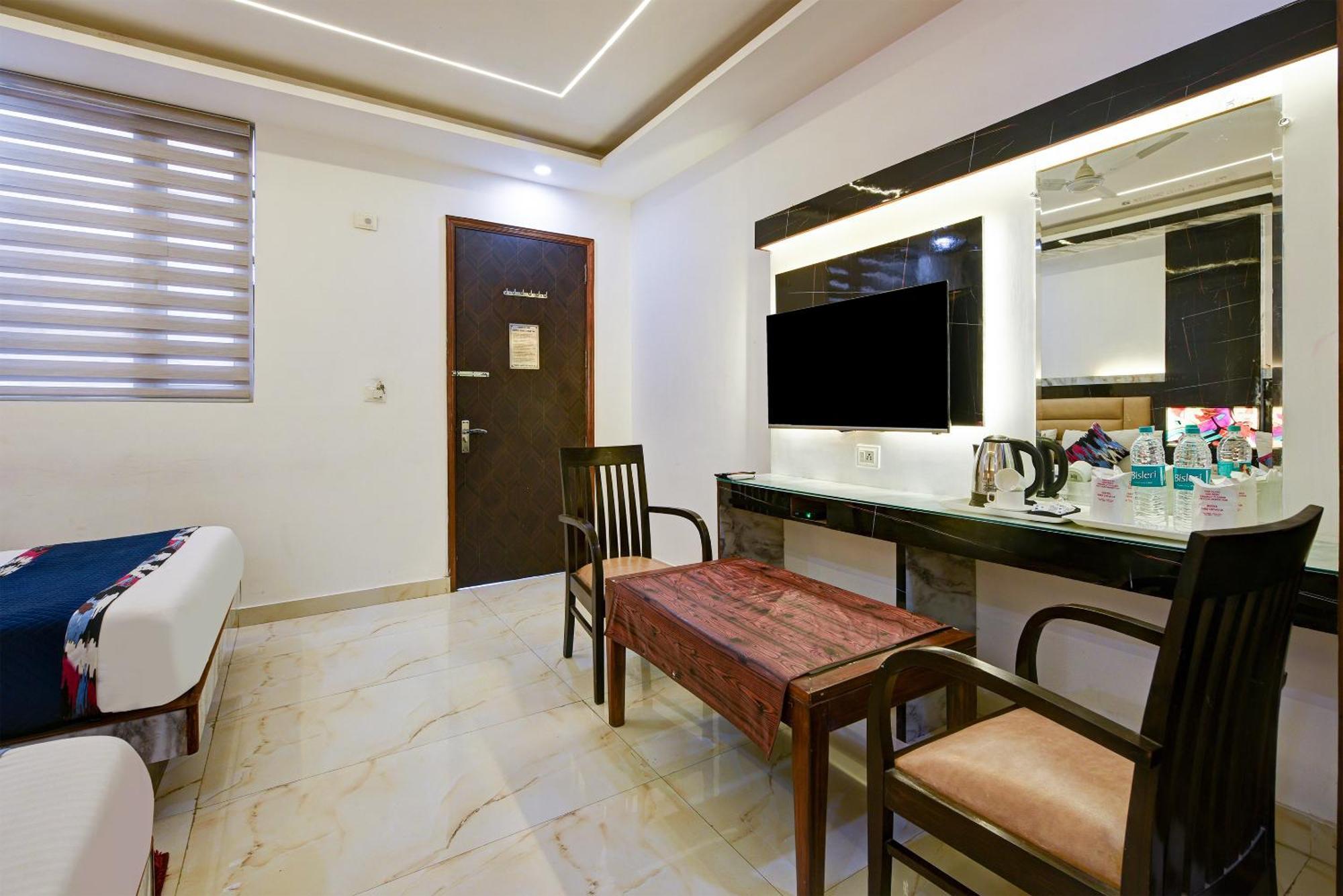 Hotel Shri Vinayak In City Centre At New Delhi Railway Station-By Rcg Hotels Екстер'єр фото