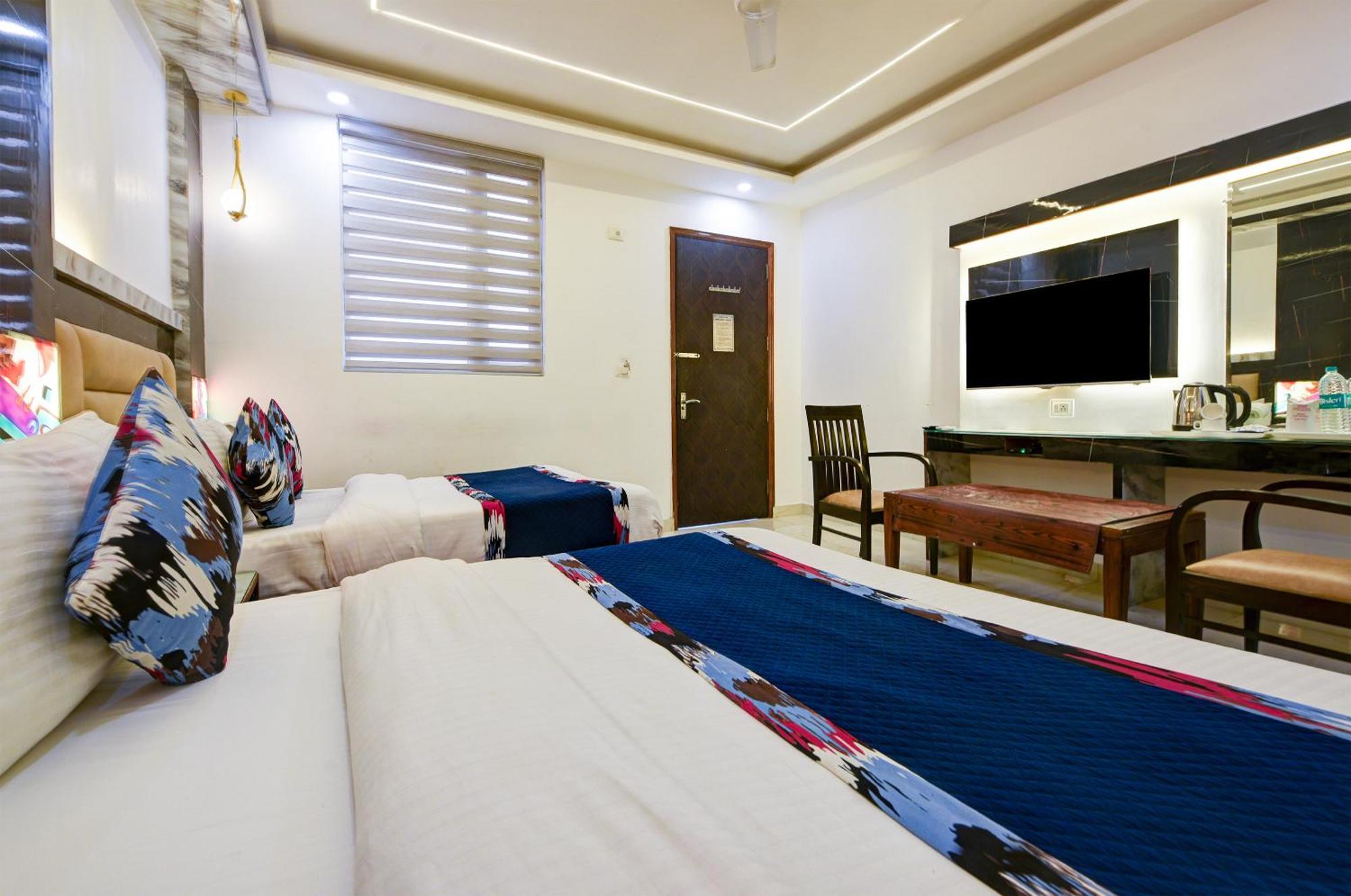 Hotel Shri Vinayak In City Centre At New Delhi Railway Station-By Rcg Hotels Екстер'єр фото