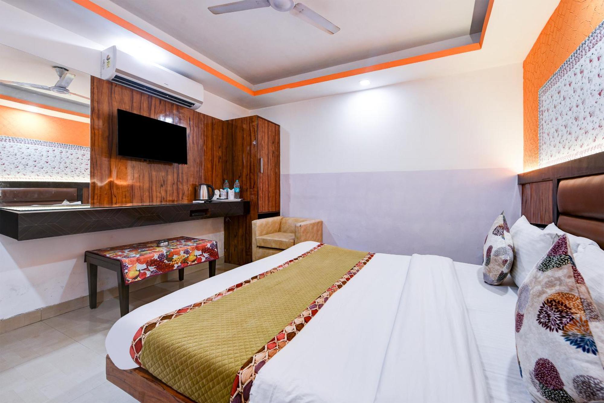 Hotel Shri Vinayak In City Centre At New Delhi Railway Station-By Rcg Hotels Екстер'єр фото