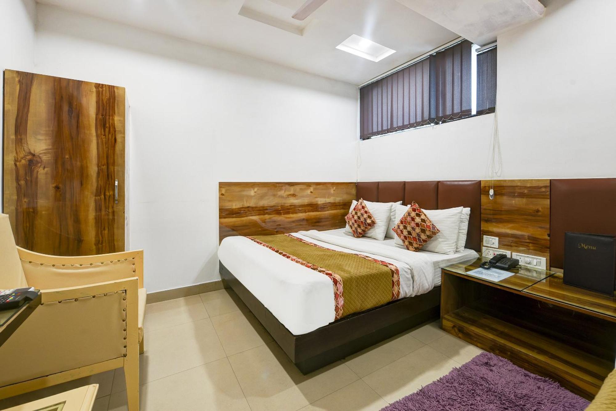 Hotel Shri Vinayak In City Centre At New Delhi Railway Station-By Rcg Hotels Екстер'єр фото