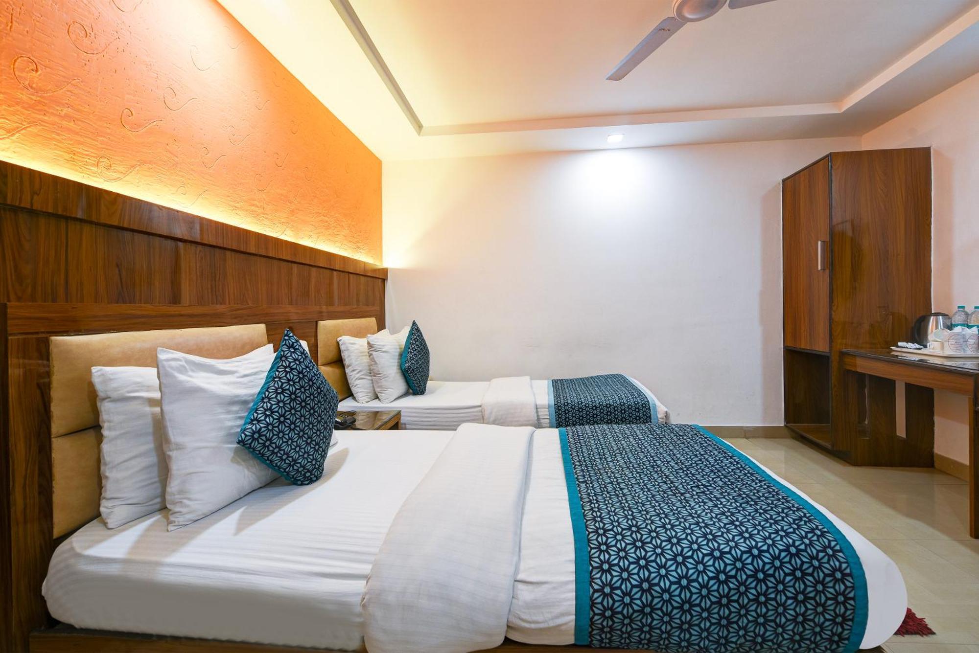 Hotel Shri Vinayak In City Centre At New Delhi Railway Station-By Rcg Hotels Екстер'єр фото