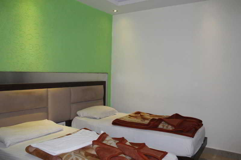 Hotel Shri Vinayak In City Centre At New Delhi Railway Station-By Rcg Hotels Екстер'єр фото
