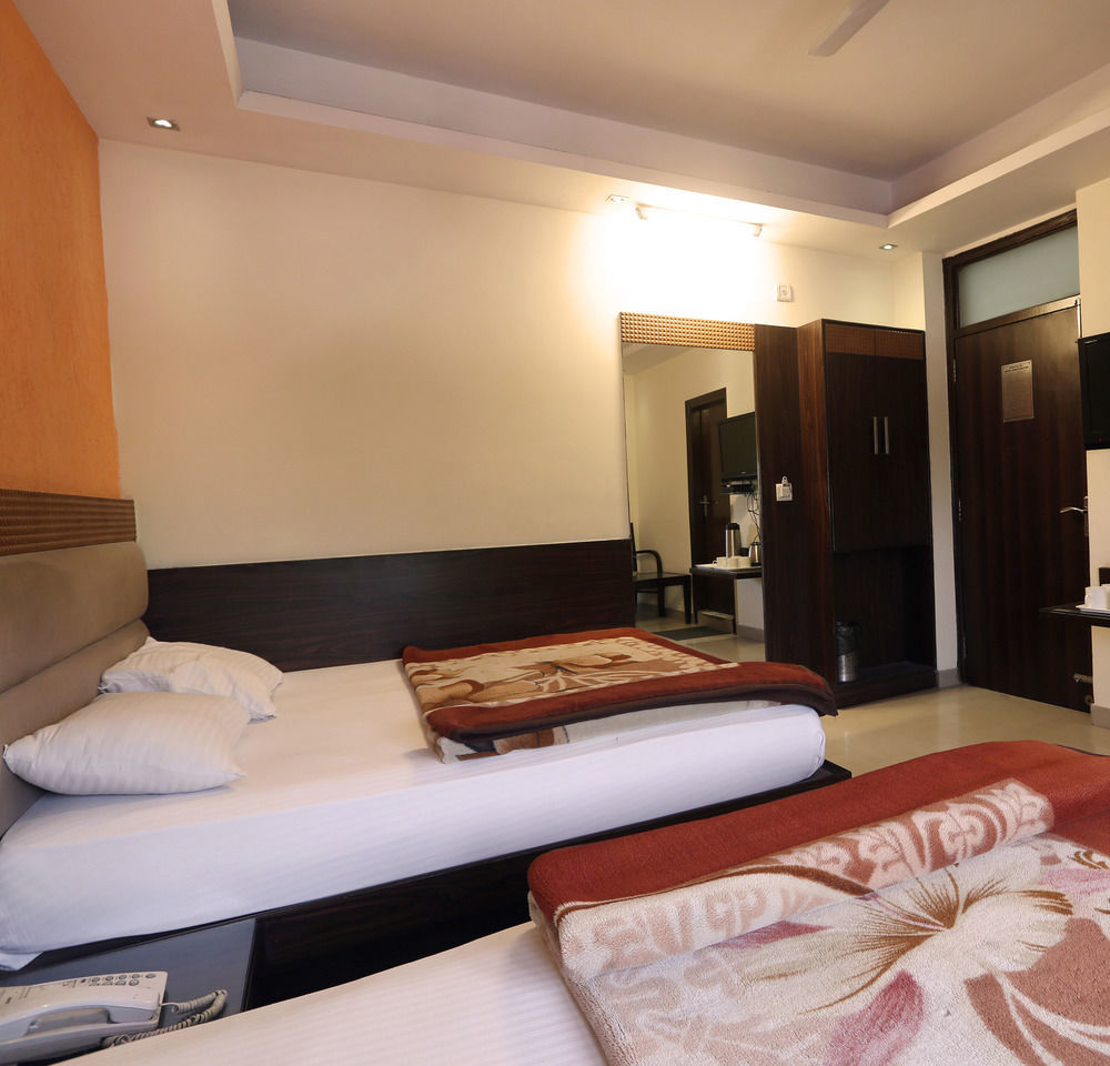 Hotel Shri Vinayak In City Centre At New Delhi Railway Station-By Rcg Hotels Екстер'єр фото