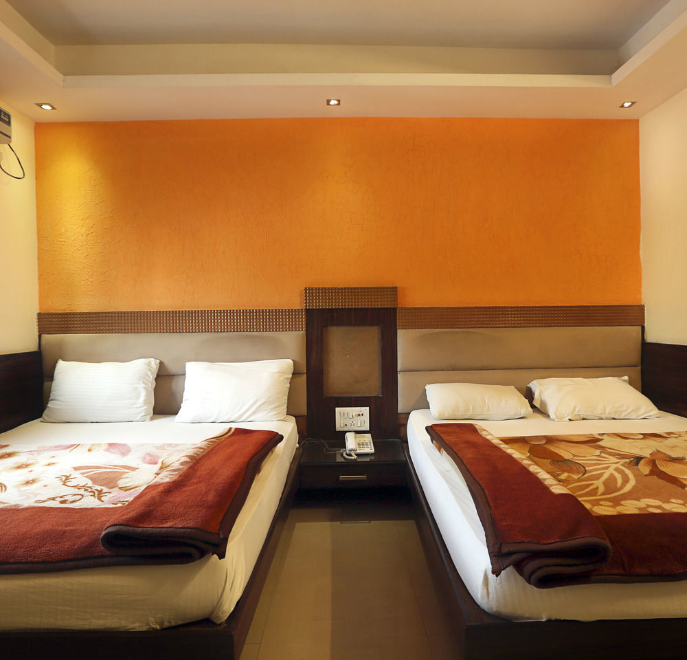 Hotel Shri Vinayak In City Centre At New Delhi Railway Station-By Rcg Hotels Екстер'єр фото